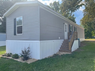 107 Cambridge Ct, Hampton, GA 30228