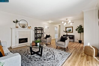 1540 Candelero Dr, Walnut Creek, CA 94598