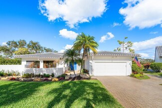 72 Northwoods Cir, Boynton Beach, FL 33436