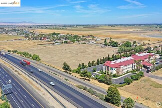 10792 W Larch Rd, Tracy, CA 95304