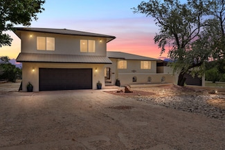 25 Arrowhead Dr, Sandia Park, NM 87047