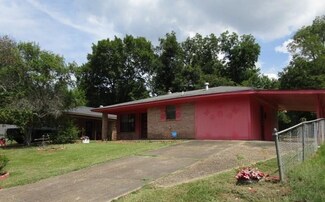 913 Martin Luther King Junior Dr, Natchitoches, LA 71457