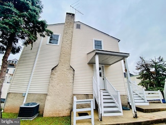 88 N Main St, Spring City, PA 19475