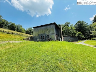 201 Colt Creek, Lansing, NC 28643