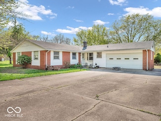 1213 N Lake Vista Dr, Crawfordsville, IN 47933