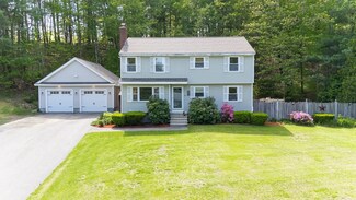 16 Greenlawn Ave, Dracut, MA 01826