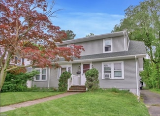 35 3rd Ave, Little Falls, NJ 07424
