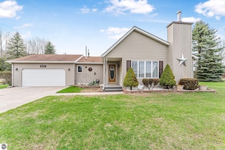 5887 E Rice Rd, Cedar, MI 49621
