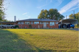 621 S Clifford, Eakly, OK 73033