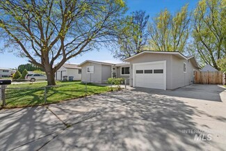 1009 S 20th St, Nampa, ID 83686