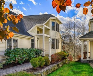 45 Carriage Hill Cir Unit 45, Southborough, MA 01772