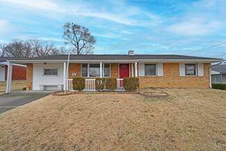 988 Castro Ln, Cincinnati, OH 45246
