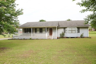 31 Community Rd, Lawrenceburg, TN 38464