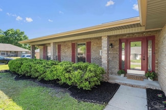 1863 Bay Pine Cir, Gulf Breeze, FL 32563