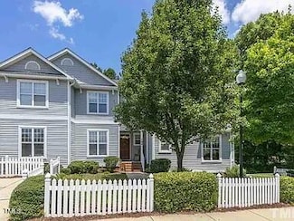 105 Summit Oaks Ln, Holly Springs, NC 27540