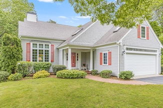 20 Crestview Cir, Centerville, MA 02632