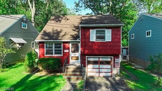 132 Camden Rd, Parsippany, NJ 07054