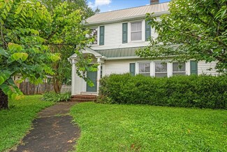 412 Cumberland St E, Cowan, TN 37318