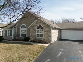 2304 Whispering Pines Dr Unit 10-230, Toledo, OH 43617