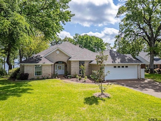 22770 Diamond Bay Dr, Frankston, TX 75763