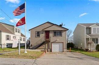 171 Marshall Ave, Cumberland, RI 02864
