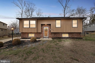1611 Forest Dr, Williamstown, NJ 08094