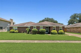 4013 Hillcrest Dr, Marrero, LA 70072