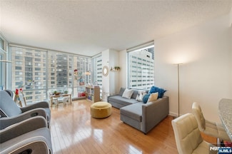 20 Newport Pkwy Unit 1201, Jersey City, NJ 07310