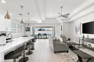 734 109th Ave N, Naples, FL 34108