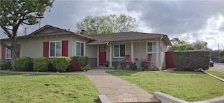 3330 Lynoak Dr, Claremont, CA 91711