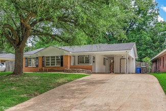 2932 W Cavett Dr, Shreveport, LA 71104