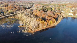 1169 Bridge St, Saugatuck, MI 49453
