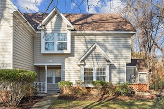 123 Locust Ln, Yorktown, VA 23693