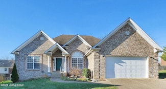10104 Springhurst Gardens Cir, Louisville, KY 40241