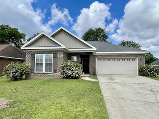 114 Brattleboro Ct, Dothan, AL 36301