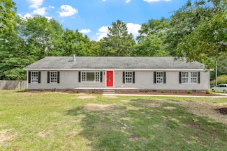 125 Hillcreek Dr, Parkton, NC 28371