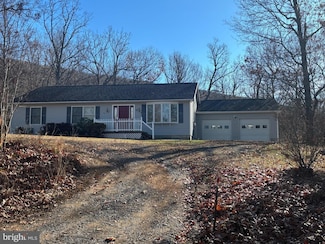 83 Pale Magnolia Dr, Gerrardstown, WV 25420