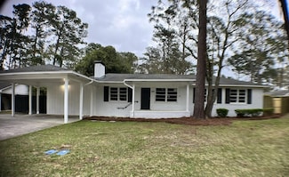 2303 Jerry Jones Dr, Valdosta, GA 31602
