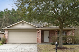 10305 English Manor Dr, Gulfport, MS 39503