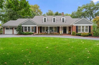 3310 Tomahawk Rd, Mission Hills, KS 66208