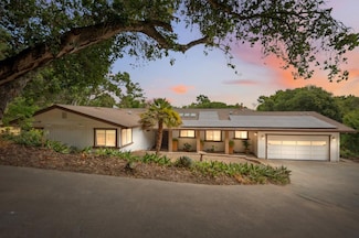 281 School Rd, San Juan Bautista, CA 95045