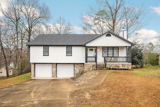 6910 Gwinnett Ct, Ooltewah, TN 37363