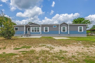 168 River Oaks Dr, Cedar Creek, TX 78612