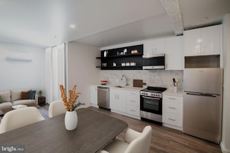 1201 Vine St Unit 301, Philadelphia, PA 19107