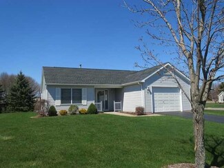1 Freedom Pond Ln, North Chili, NY 14514