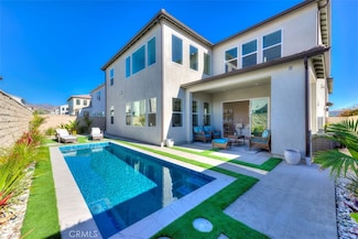111 Edna Pkwy, Lake Forest, CA 92630