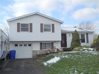 9 Greenridge Crescent, Hamlin, NY 14464