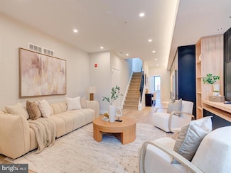 1740 N Marshall St Unit 3, Philadelphia, PA 19122