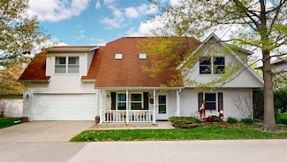 835 Longfellow Ct, Iowa City, IA 52240