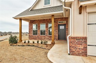 18524 Autumn Grove Dr, Edmond, OK 73012